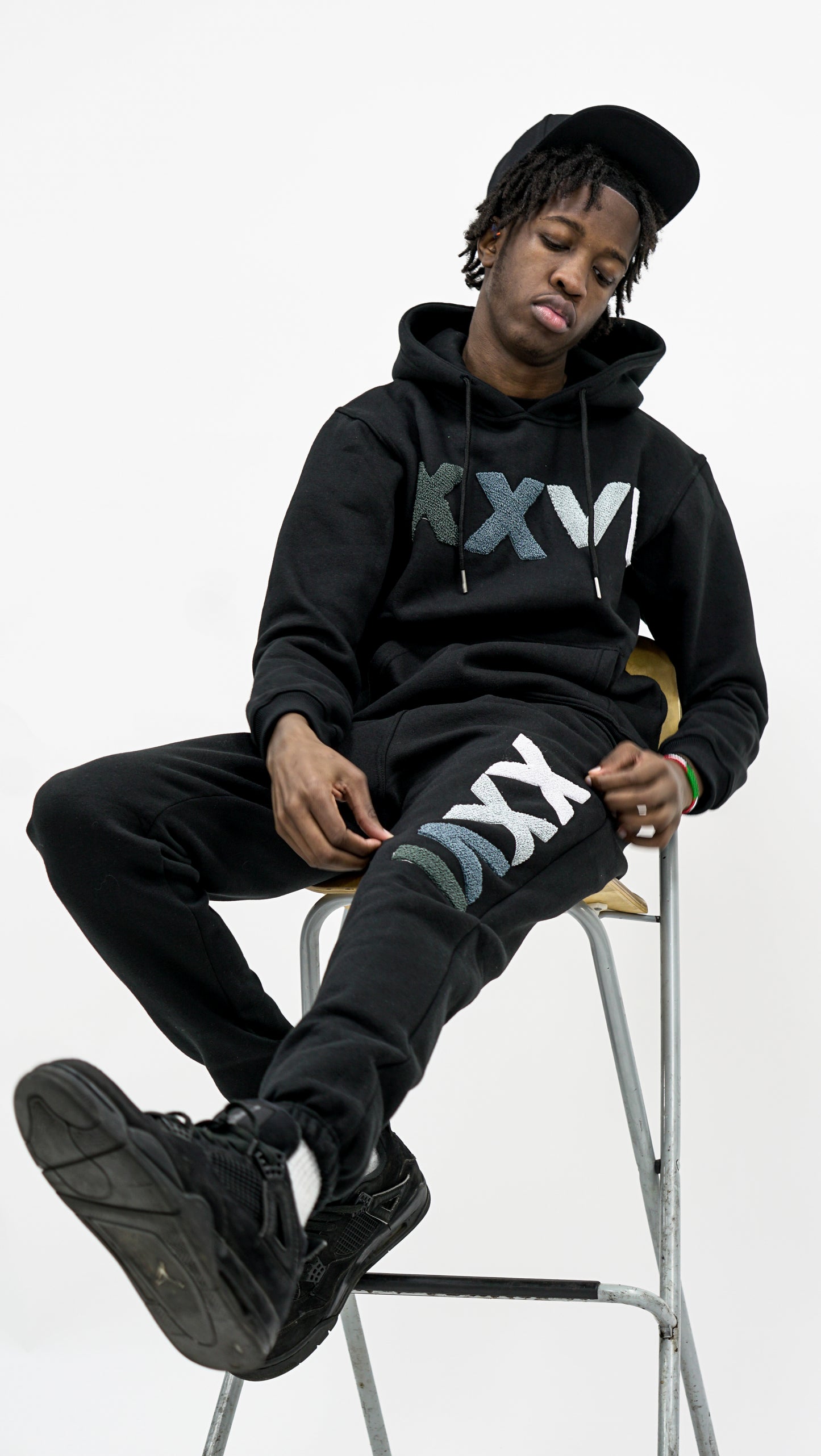 XXVI Black Joggers
